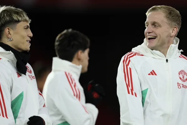 Van de Beek agrees to leave Manchester United for Frankfurt With a loan agreement